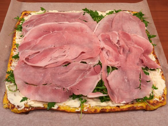 Zucchini Roll with Ham, Cream Cheese and Arugula